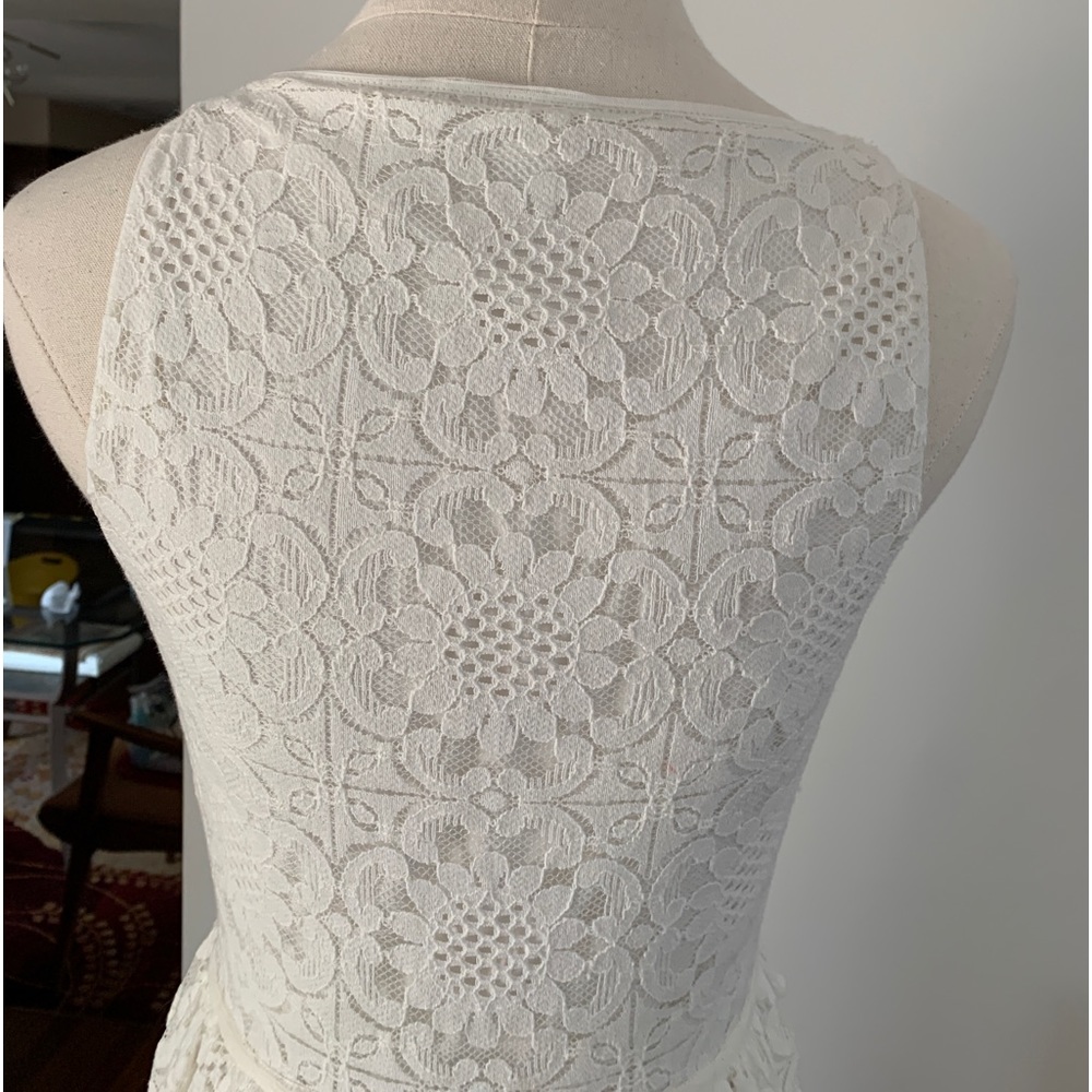 Max Studio White Floral Lace Sleeveless Dress - Picture 5 of 8